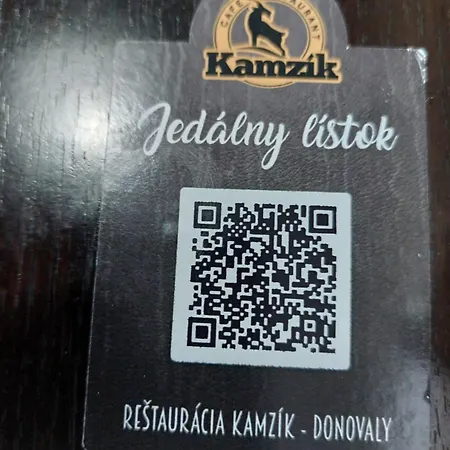 아파트 Cozy Family With Garage