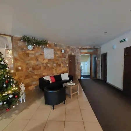 Lägenhet Cozy Family With Garage